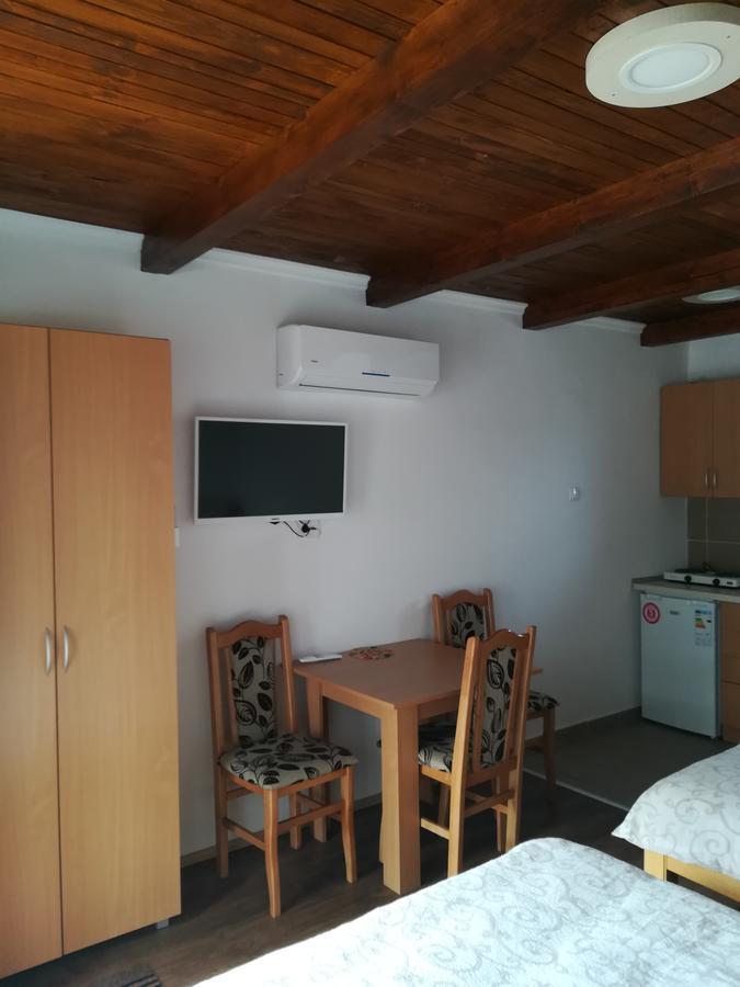 Apartment M&M Pacir Exterior photo